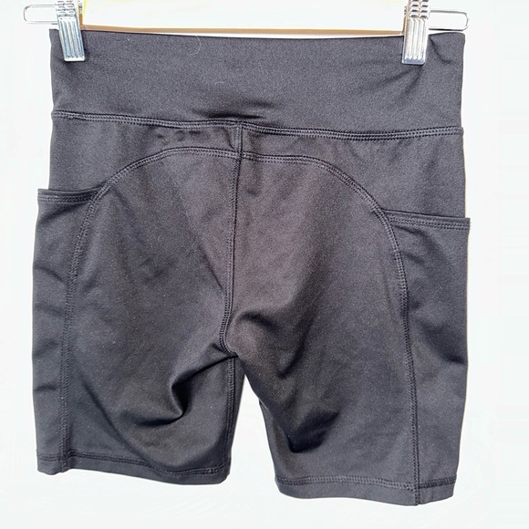 Athletic Shorts Kids Black Large 10-12 - Picture 2 of 4